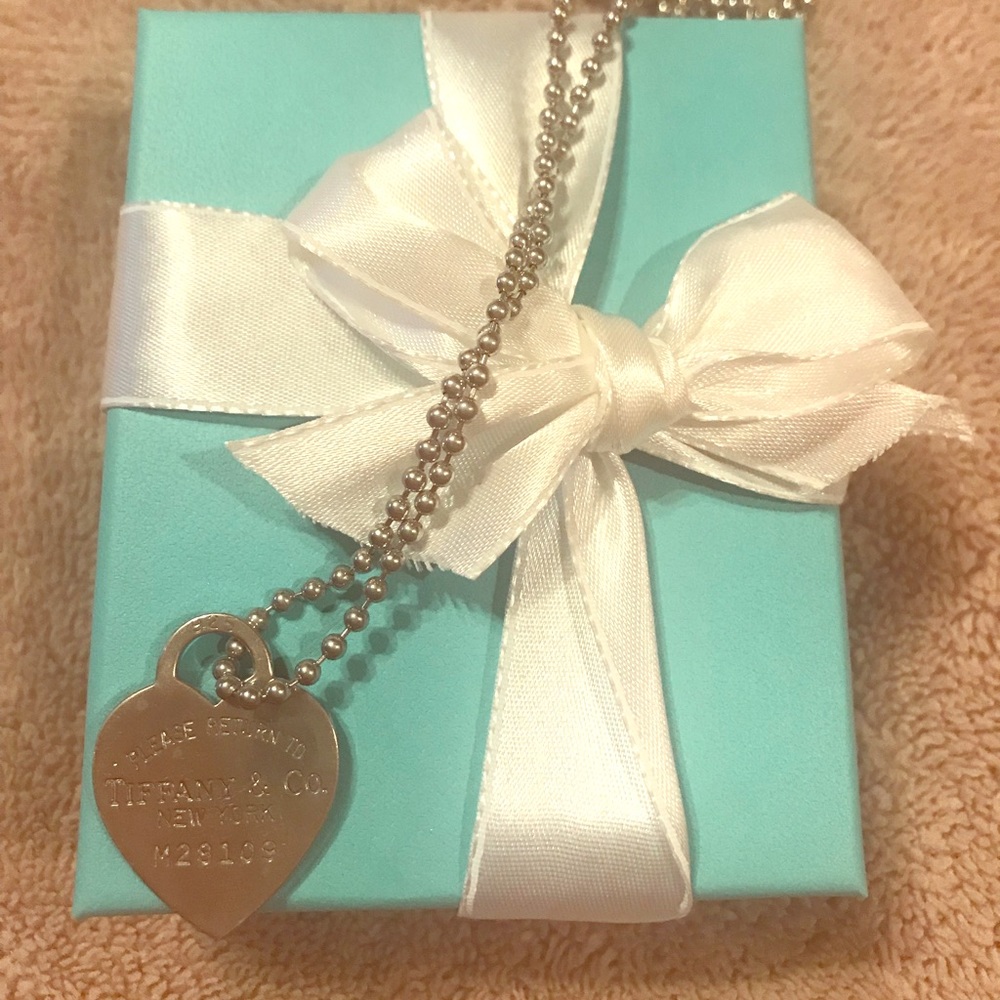 Return to Tiffany neckless 100.00
